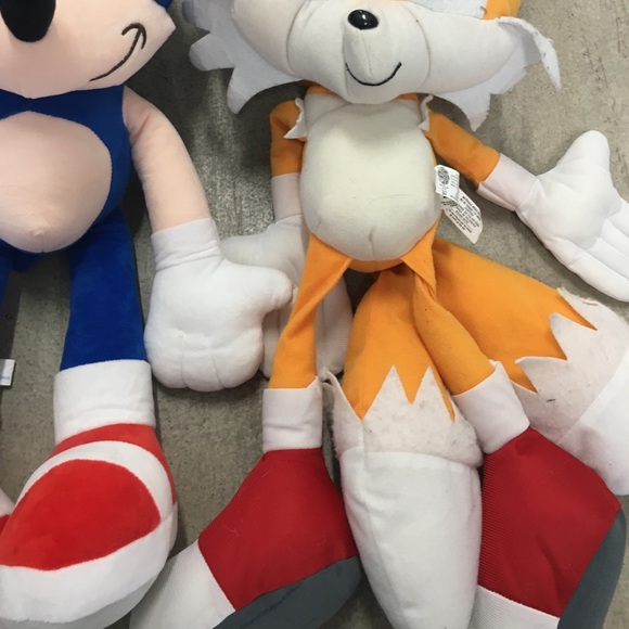 $25 ONE DAY ONLY ⬅️⬅️⬅️⬅️Two Sonic and Tails Large Plushies - Picture 3 of 12